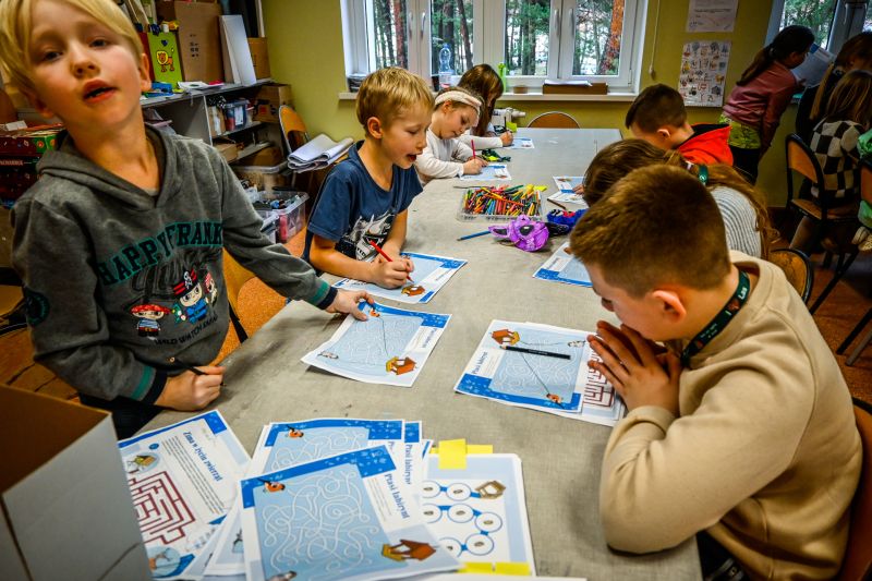 Dwa tygodnie bajkowych ferii z biblioteką za nami