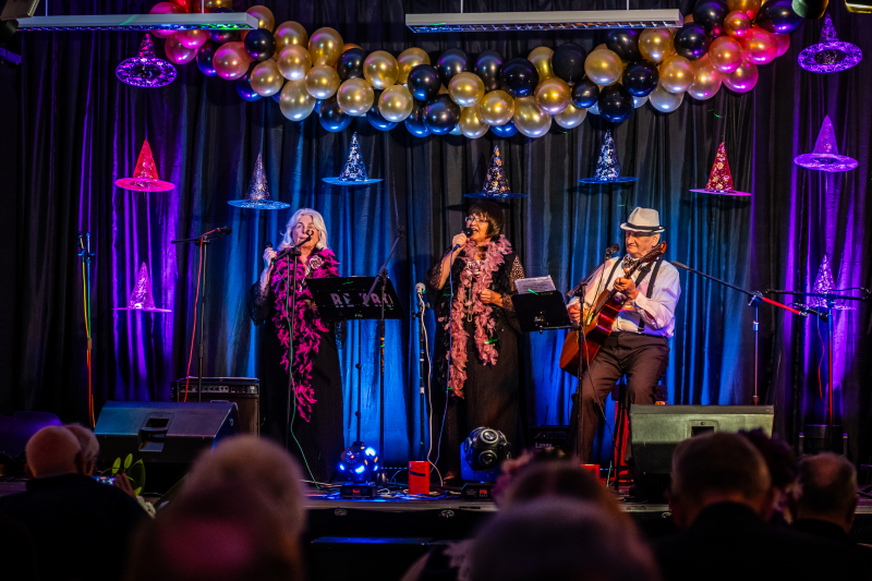 Andrzejkowy wieczór wspomnień z Elżbietą Oliwą Szarejko