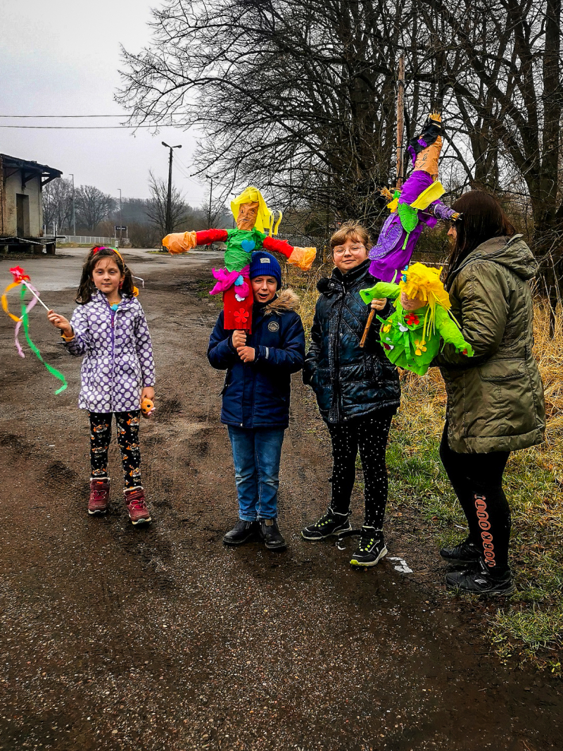 Powitanie wiosny i wielkanocne poszukiwanie słodkości w Silnowie