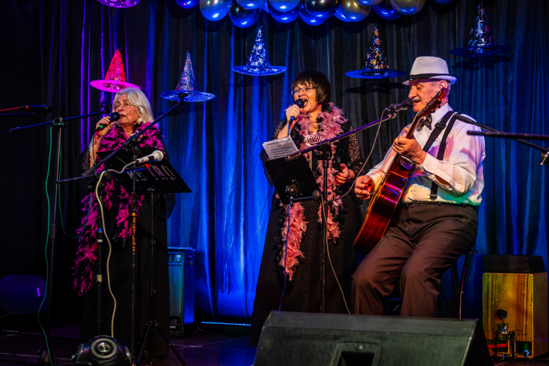 Andrzejkowy wieczór wspomnień z Elżbietą Oliwą Szarejko