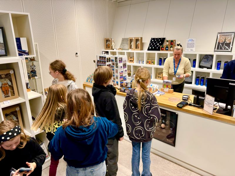 Dwa tygodnie bajkowych ferii z biblioteką za nami