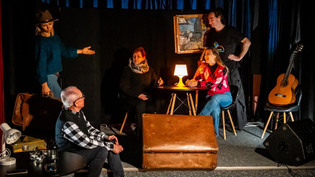 „Od próby do premiery” - warsztaty teatralne, oświetleniowe i projektowanie scenografii