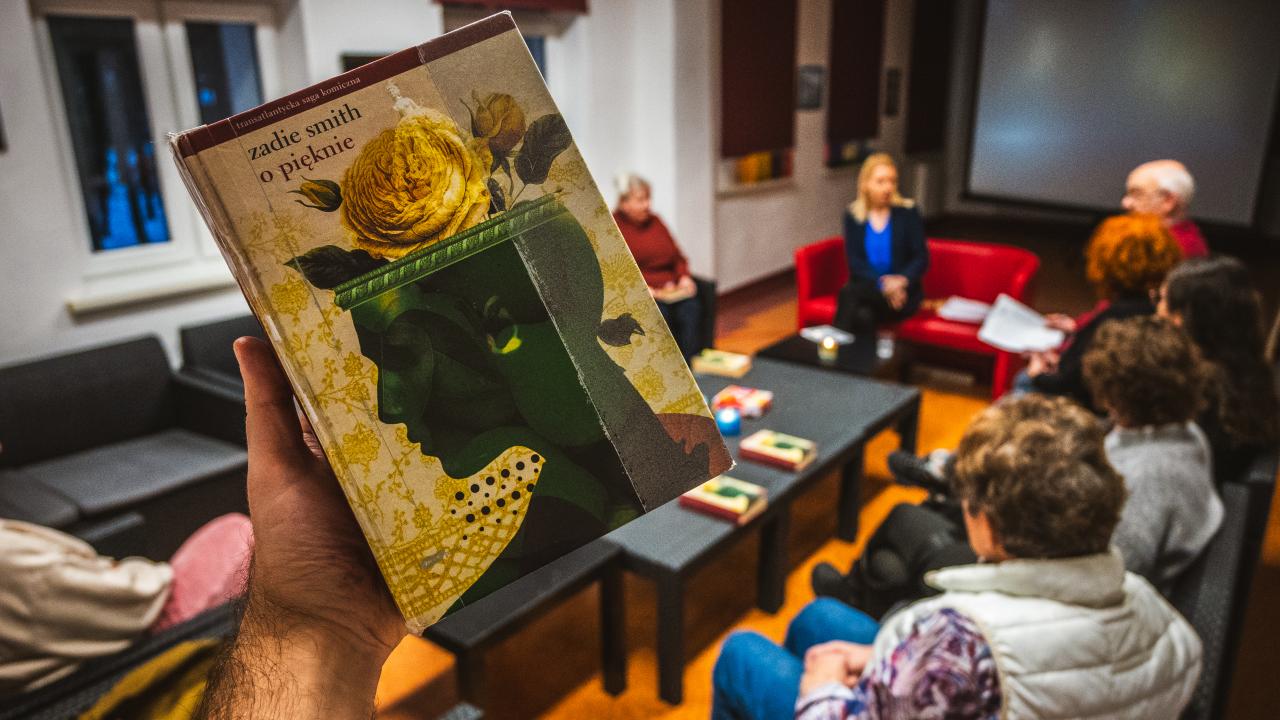 Rozmowy o „O pięknie” Zadie Smith